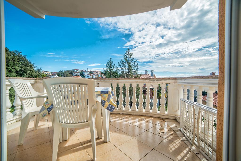 Apartments Canaria بولا المظهر الخارجي الصورة