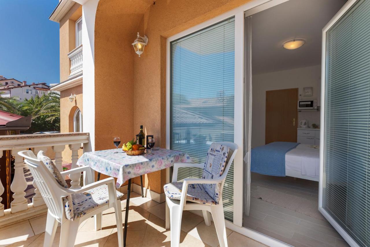 Apartments Canaria بولا المظهر الخارجي الصورة