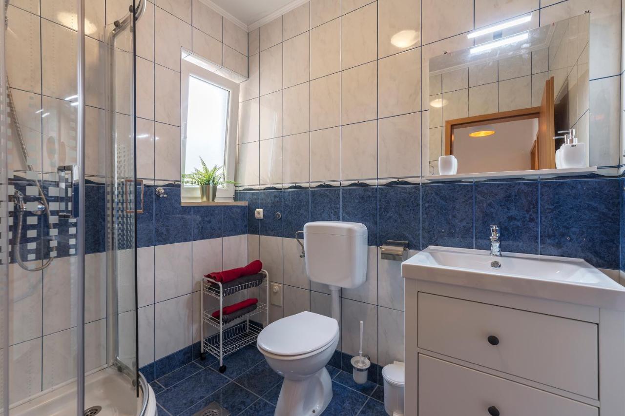 Apartments Canaria بولا المظهر الخارجي الصورة