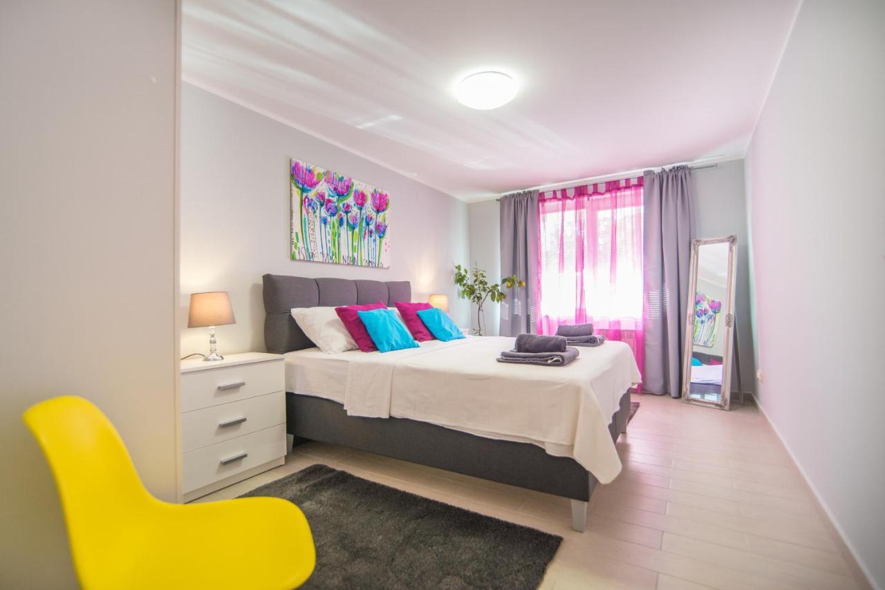 Apartments Canaria بولا المظهر الخارجي الصورة